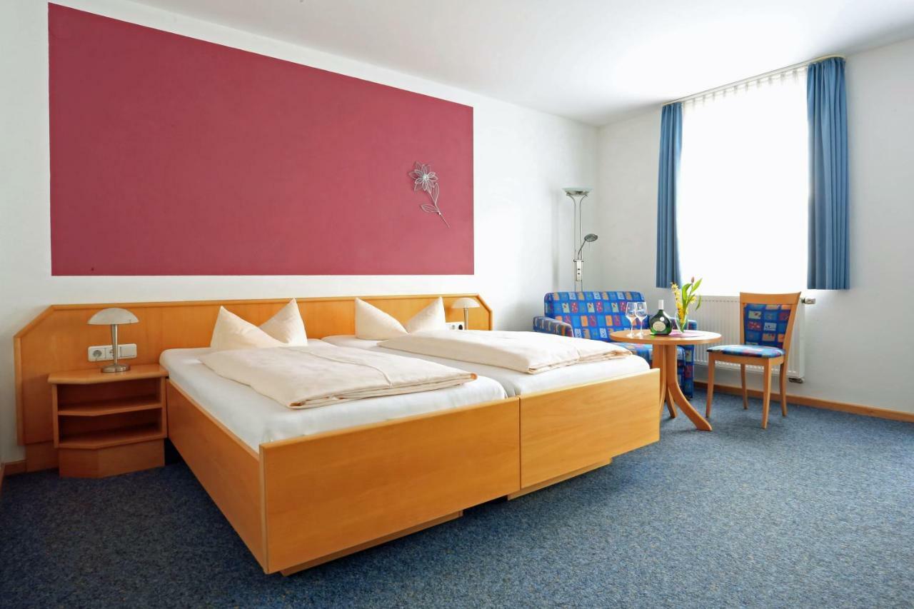 Hotel Weinstube Schwalbennest Karlstadt Zewnętrze zdjęcie