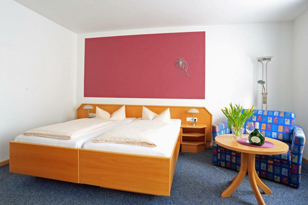 Hotel Weinstube Schwalbennest Karlstadt Zewnętrze zdjęcie